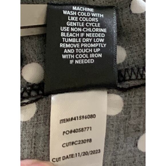 TORRID Women’s Harper Challis Long Sleeve Blouse, Deep Black, White Dots Size 3X - Picture 5 of 16